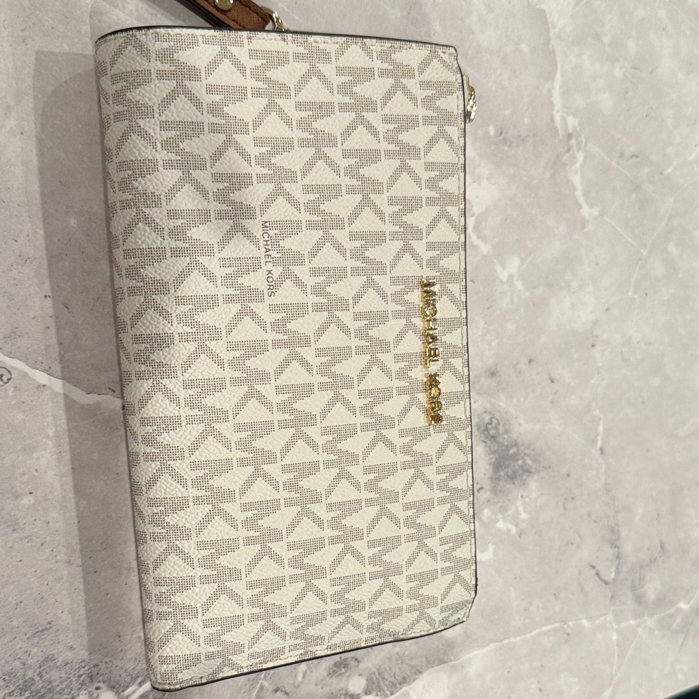 Michael Kors Beige Monogram Wristlet Wallet. Brand new